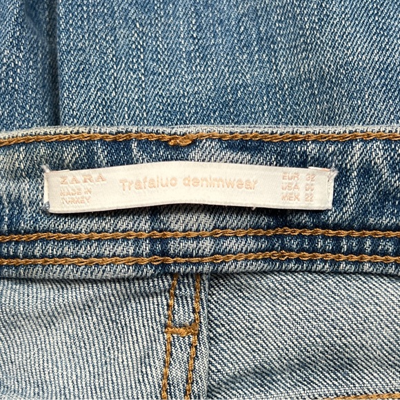 Zara Shredded Embroidered Blue Jeans 00 Distressed Boho High Waisted Cottagecore - Picture 11 of 11